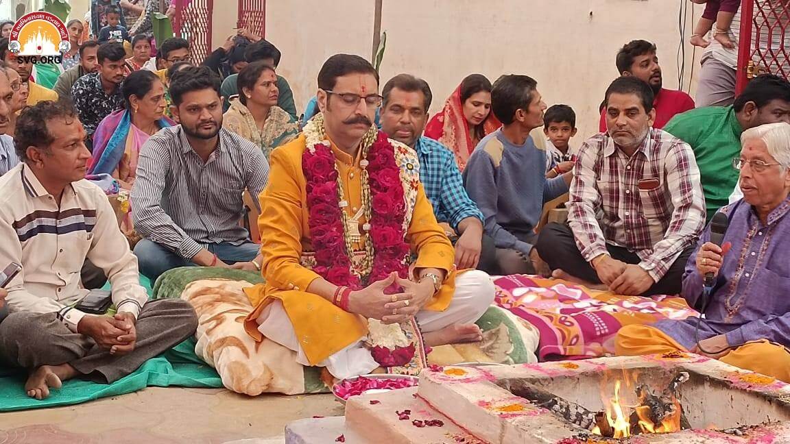 Patotsava Vans Khiliya Anand 12 ink